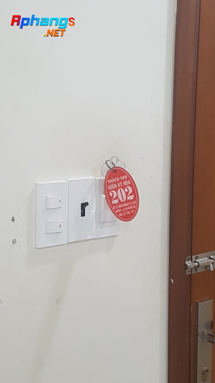 70f193fc02d0cb8e92c1.jpg