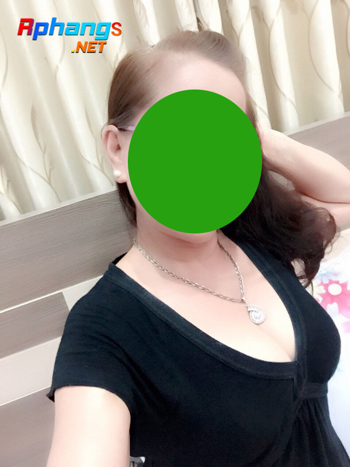 ThuyPhuong_FaceBlurred.jpg
