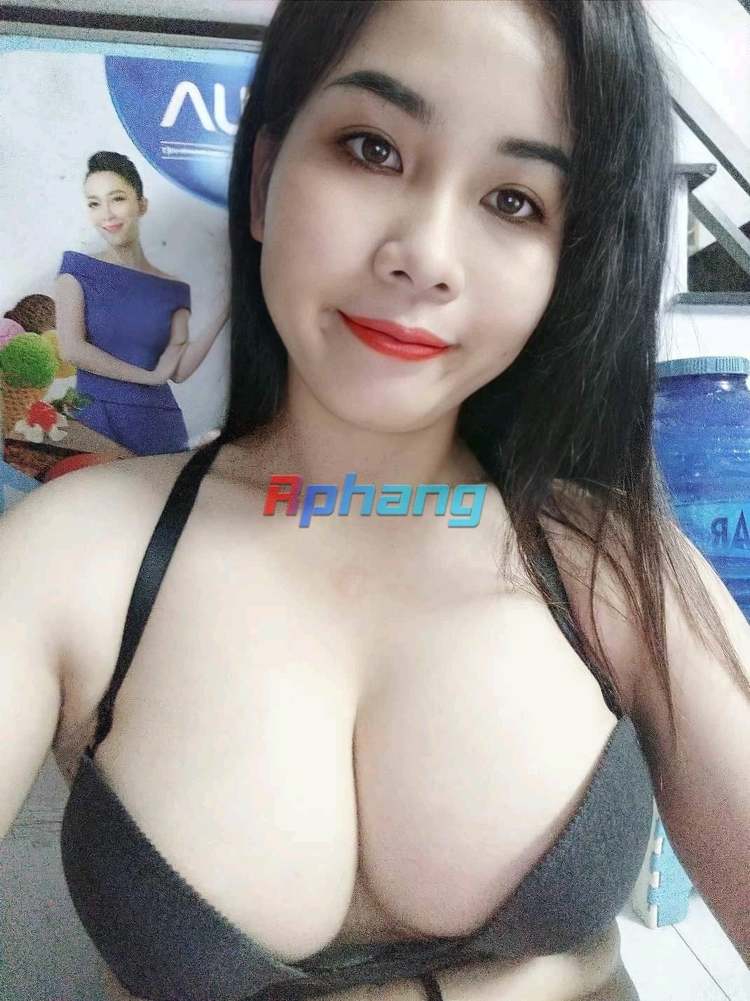 FQTzPHMakAMxhci.jpeg