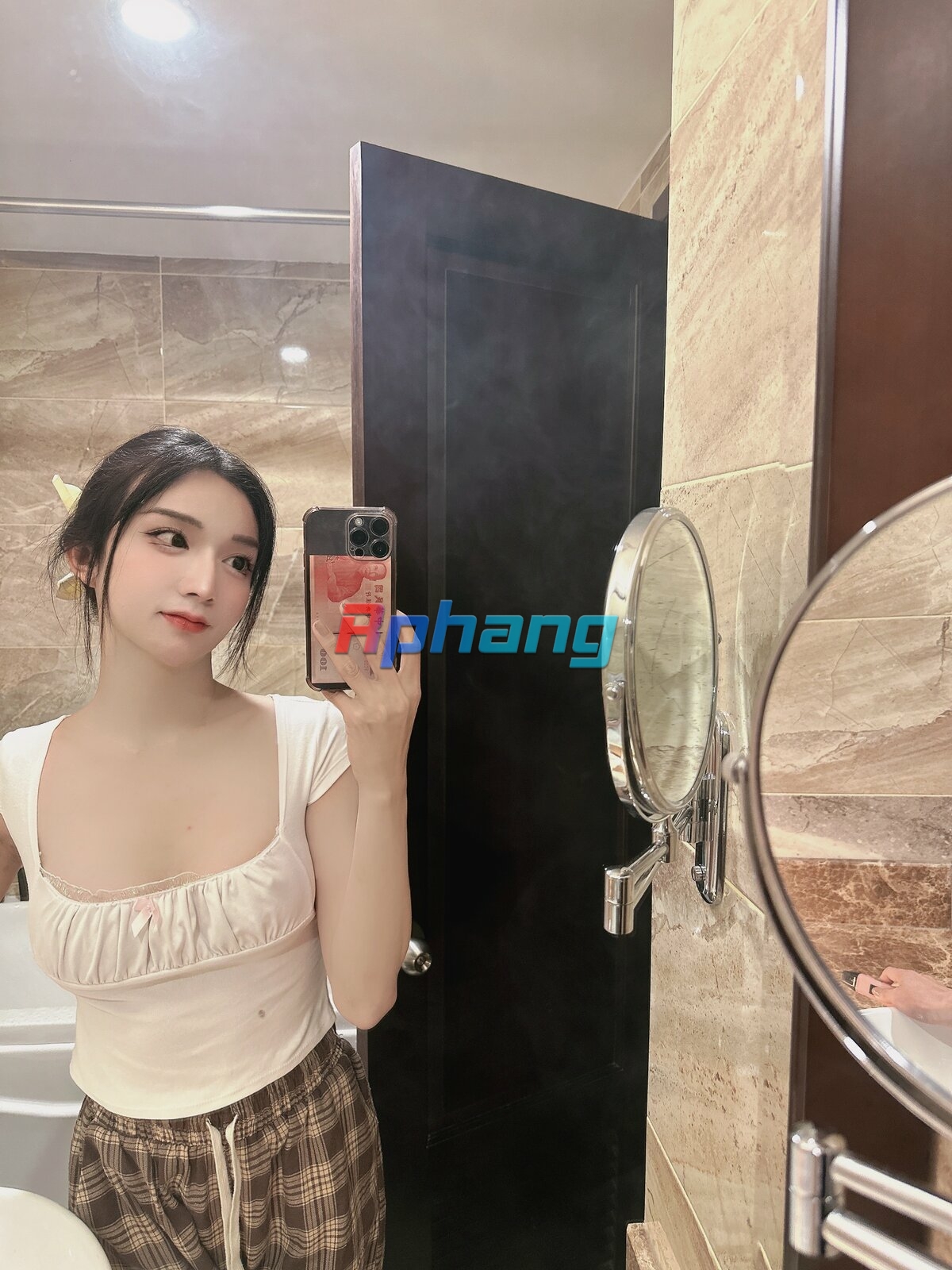 beauty_1734385667534.jpeg