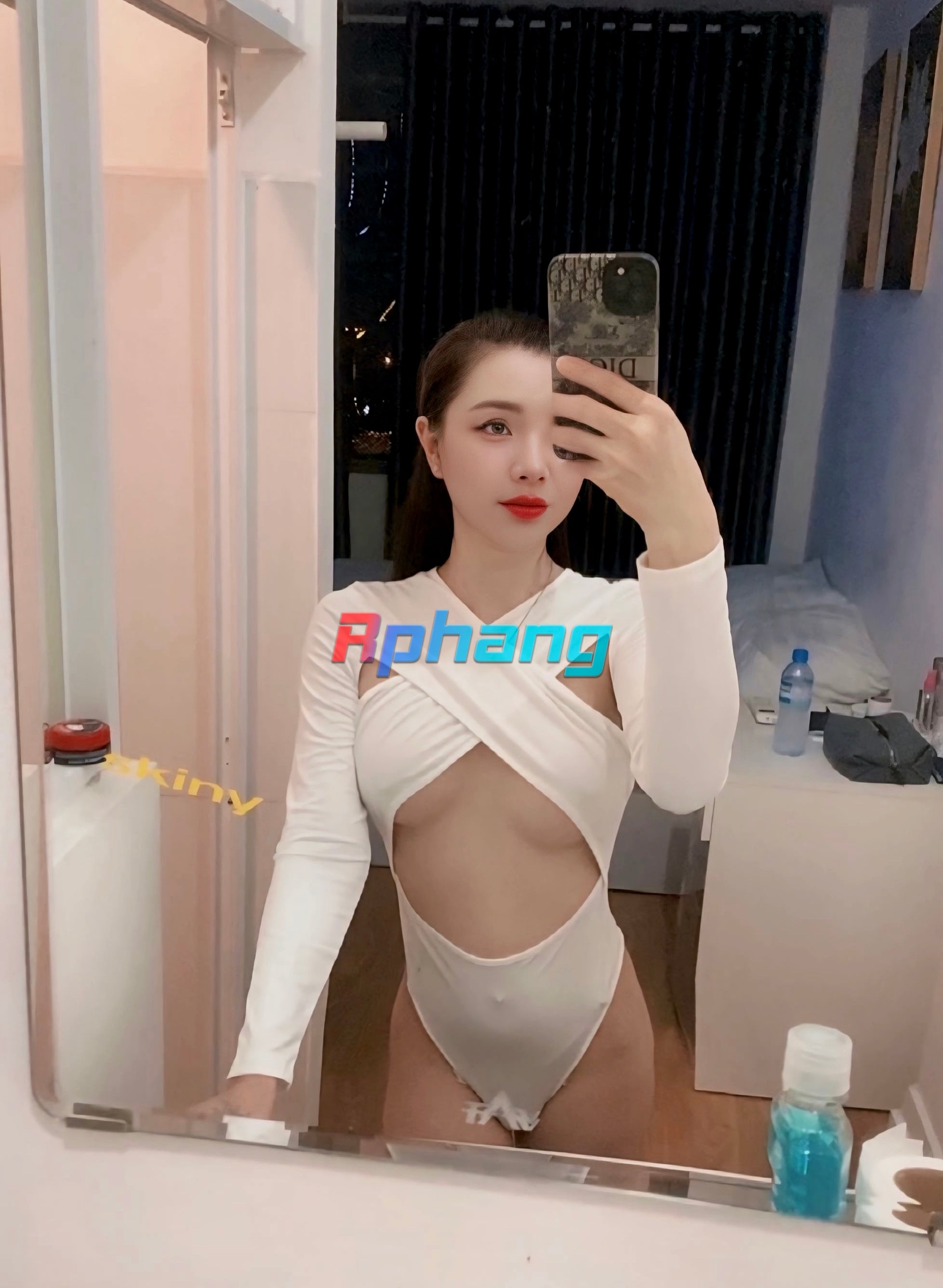 beauty_1745509308010.jpeg