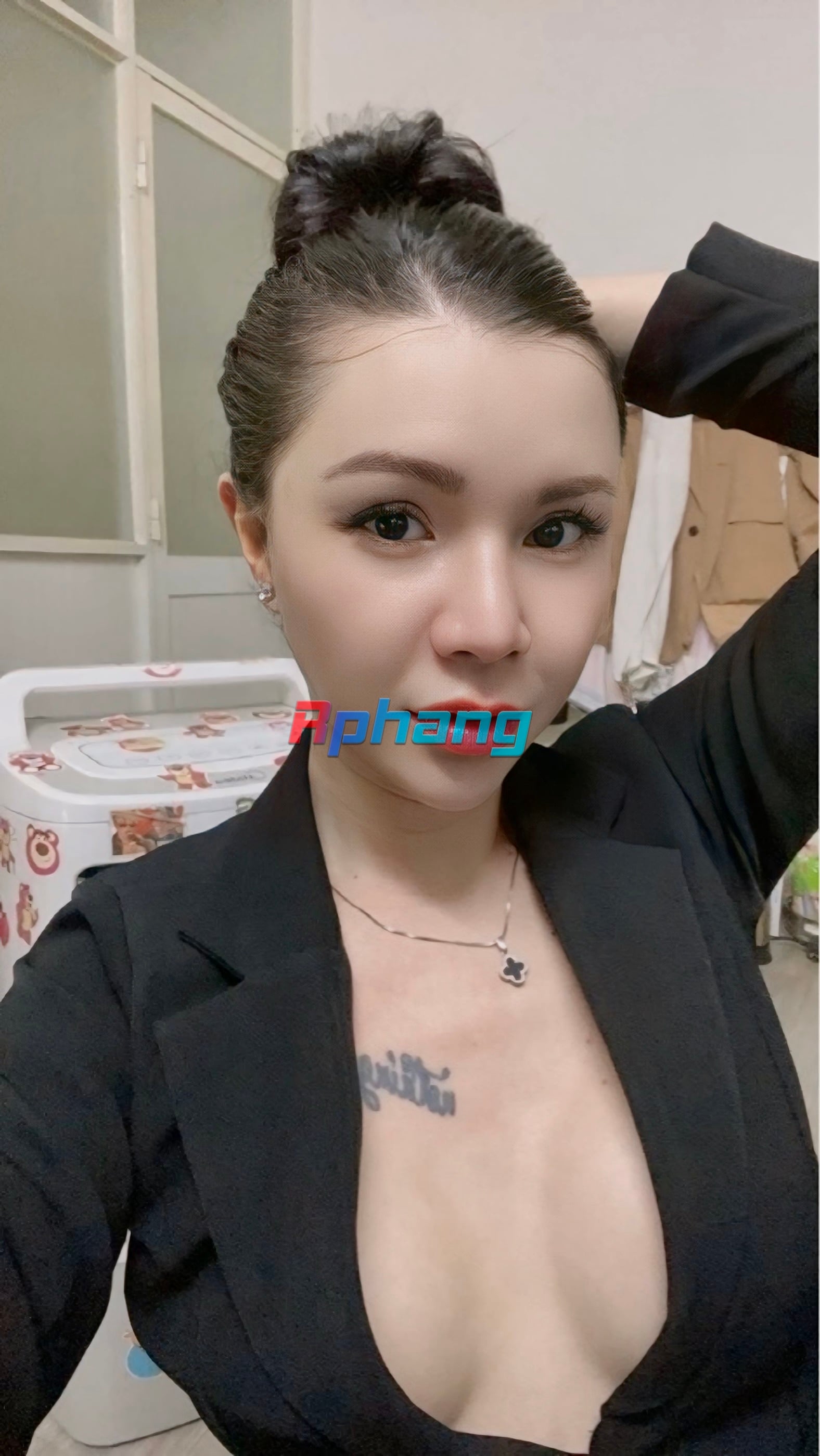 beauty_1743861749355.jpeg
