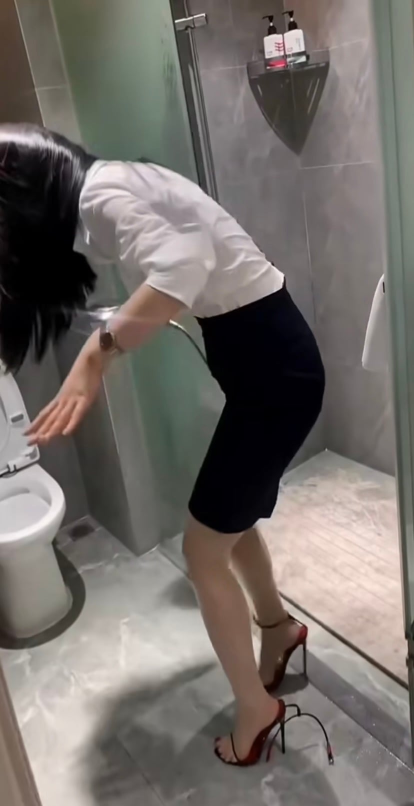 278c0d867647c11998563.jpg
