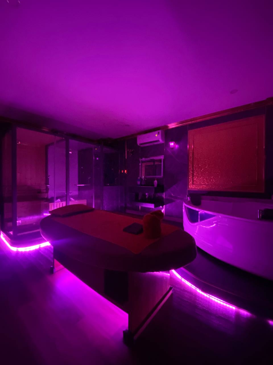 BL (4).jpg