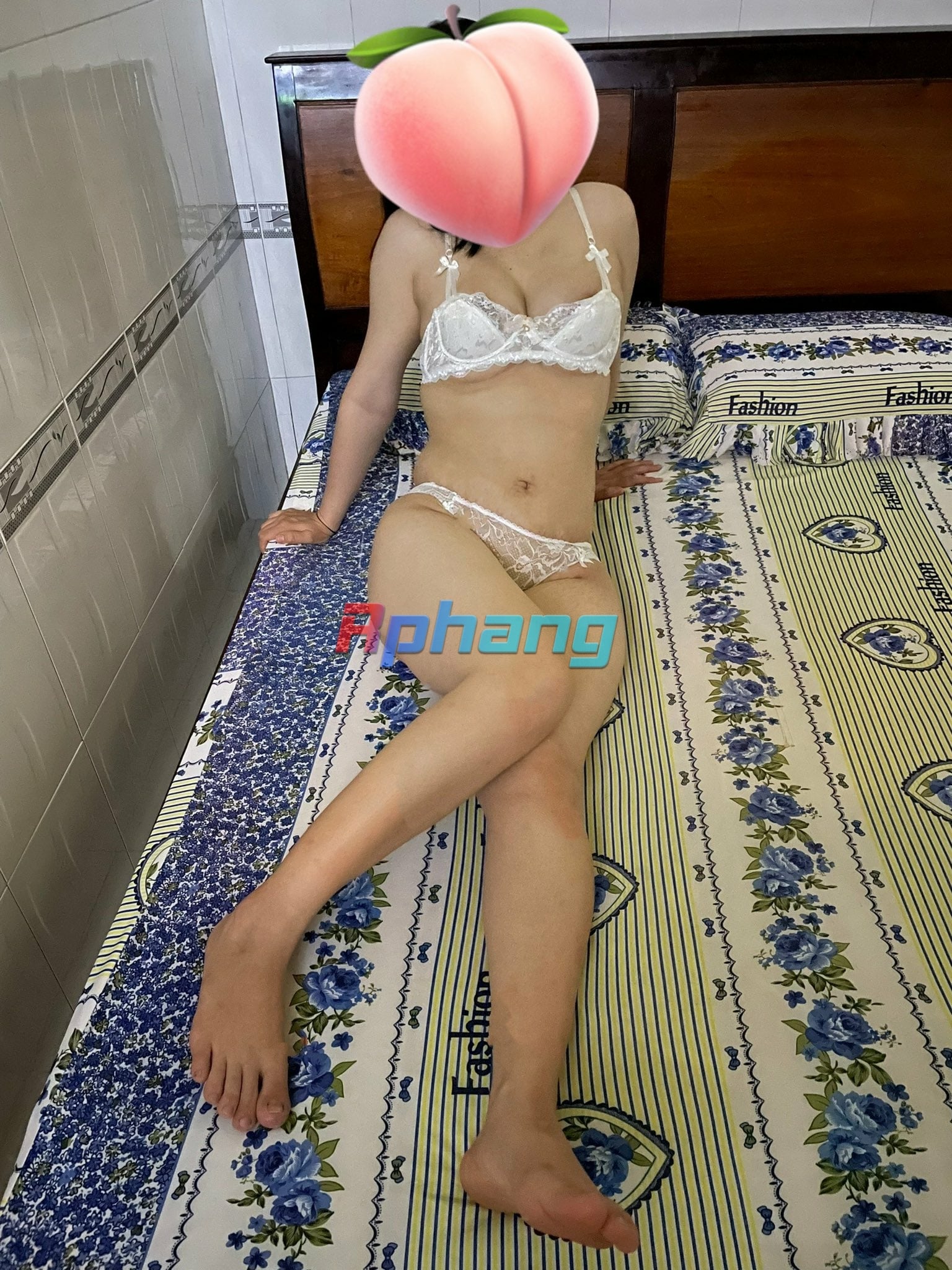 FRKh8O2aAAELn6K.jpg