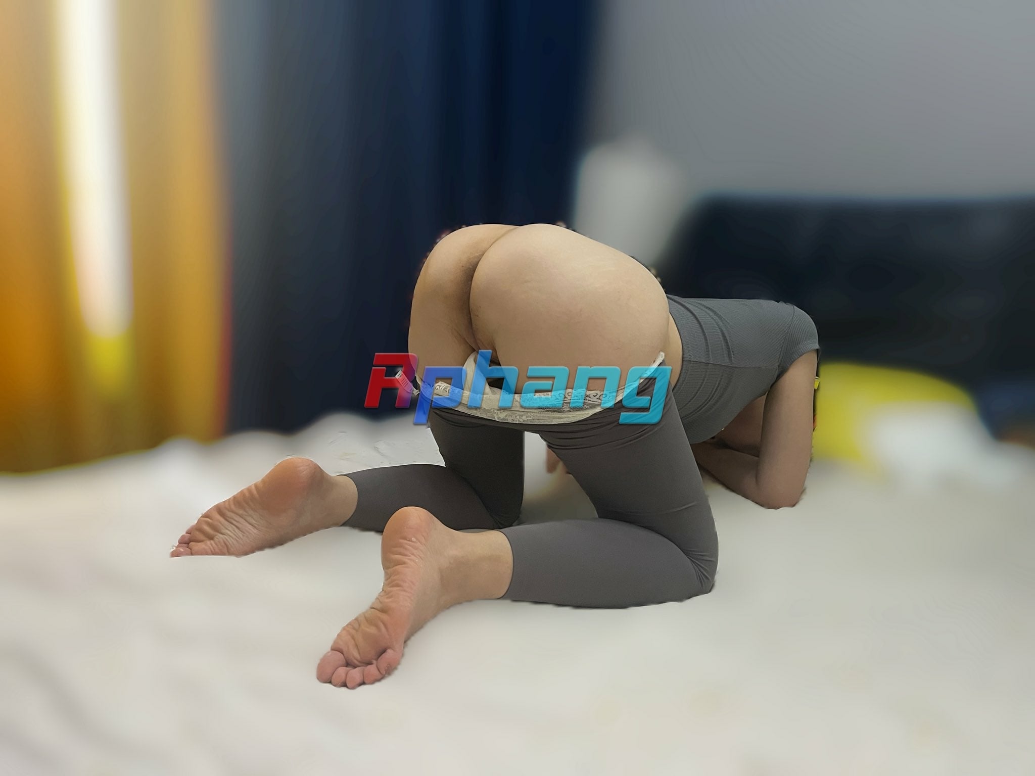 HLkN27NbAAAeDPE.jpg