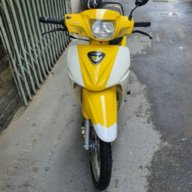 Cậu bé tí hon