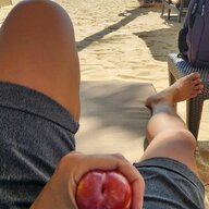 Bình chân ngắn